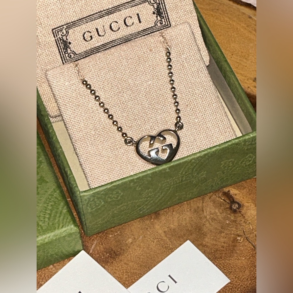/sold/💯 Gucci “Love Britt” Interlocking G Pendant with Necklace - Picture 5 of 15
